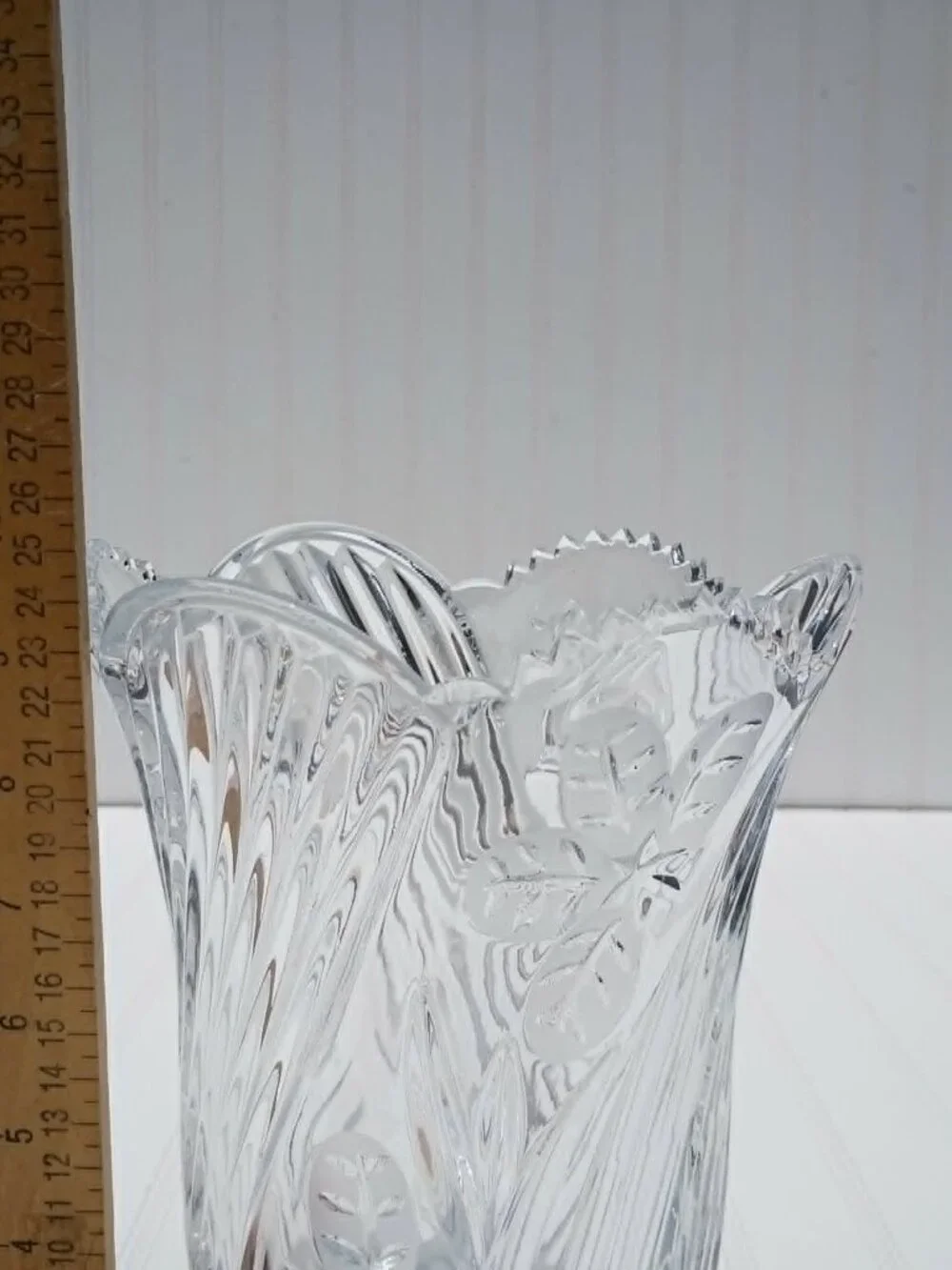 Vintage Heavy Crystal Vase Frosted Leaf Floral Pattern 10